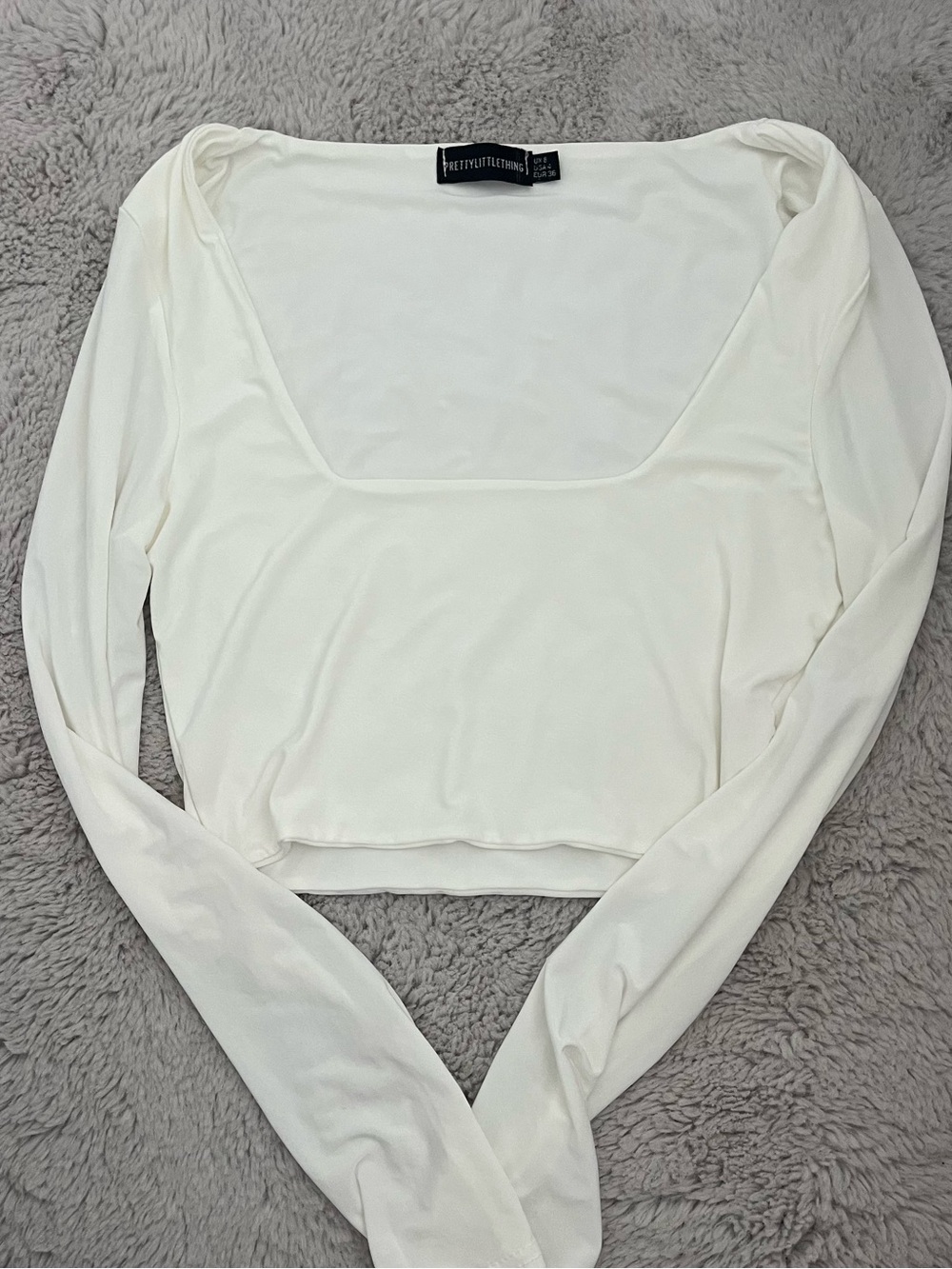 PrettyLittleThing White Cropped Long Sleeve